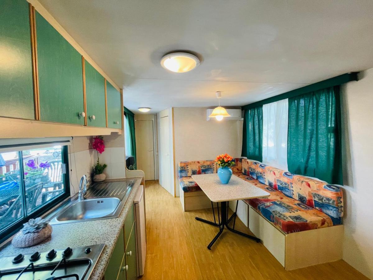Camping Village Punta Navaccia Tuoro sul Trasimeno Exterior foto