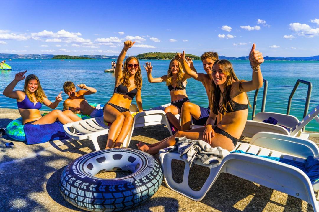 Camping Village Punta Navaccia Tuoro sul Trasimeno Exterior foto