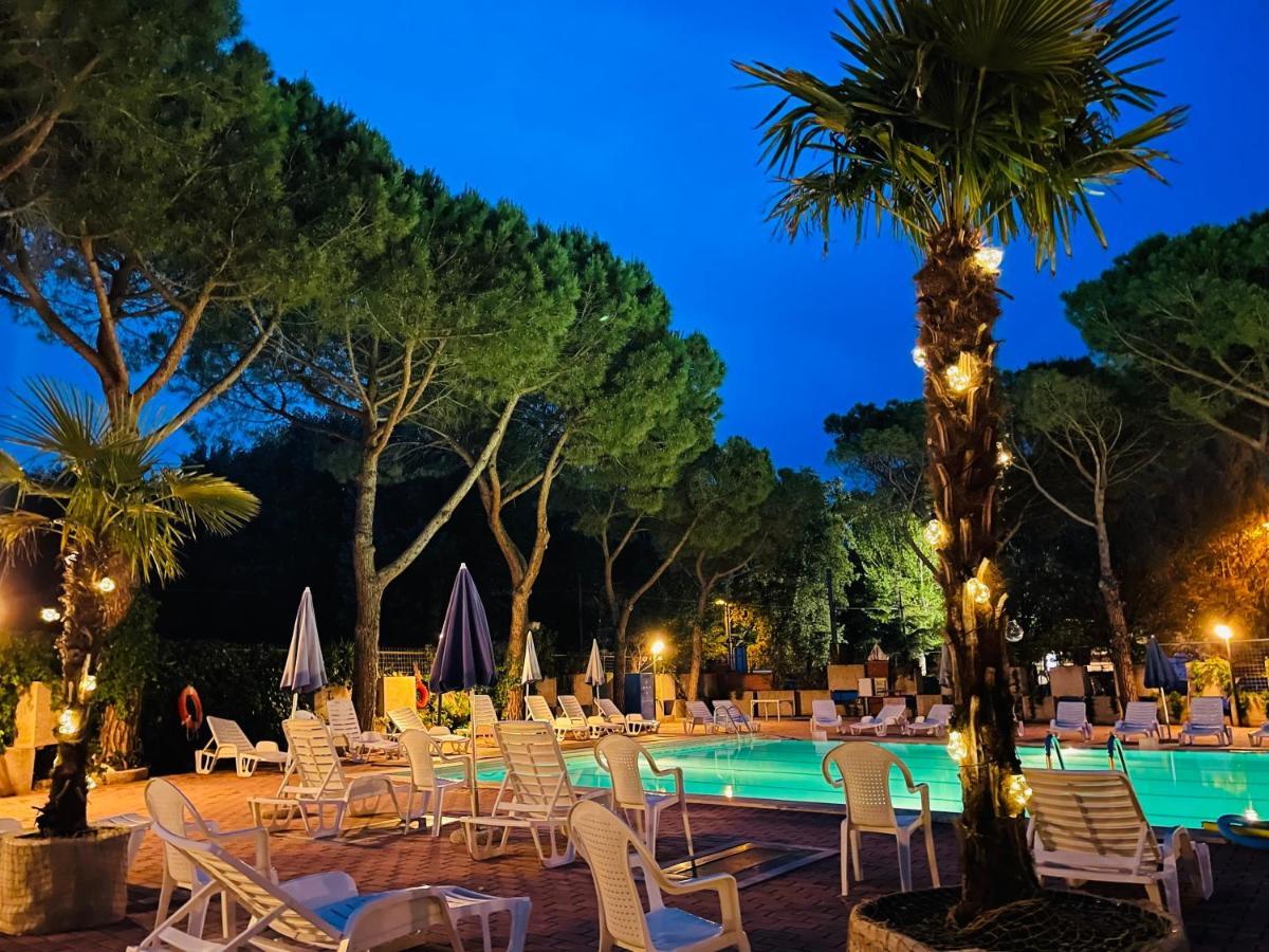 Camping Village Punta Navaccia Tuoro sul Trasimeno Exterior foto