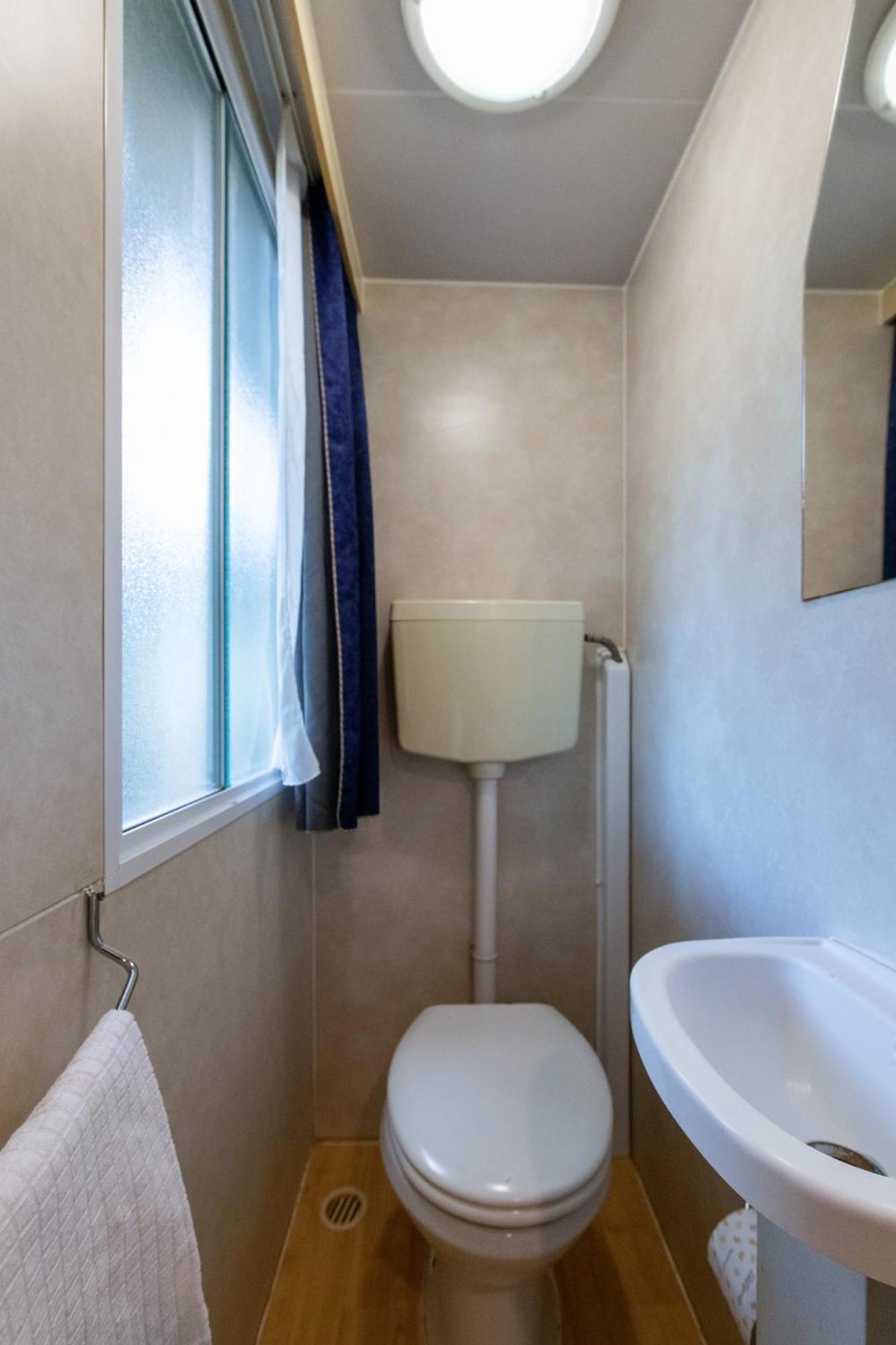 Camping Village Punta Navaccia Tuoro sul Trasimeno Exterior foto
