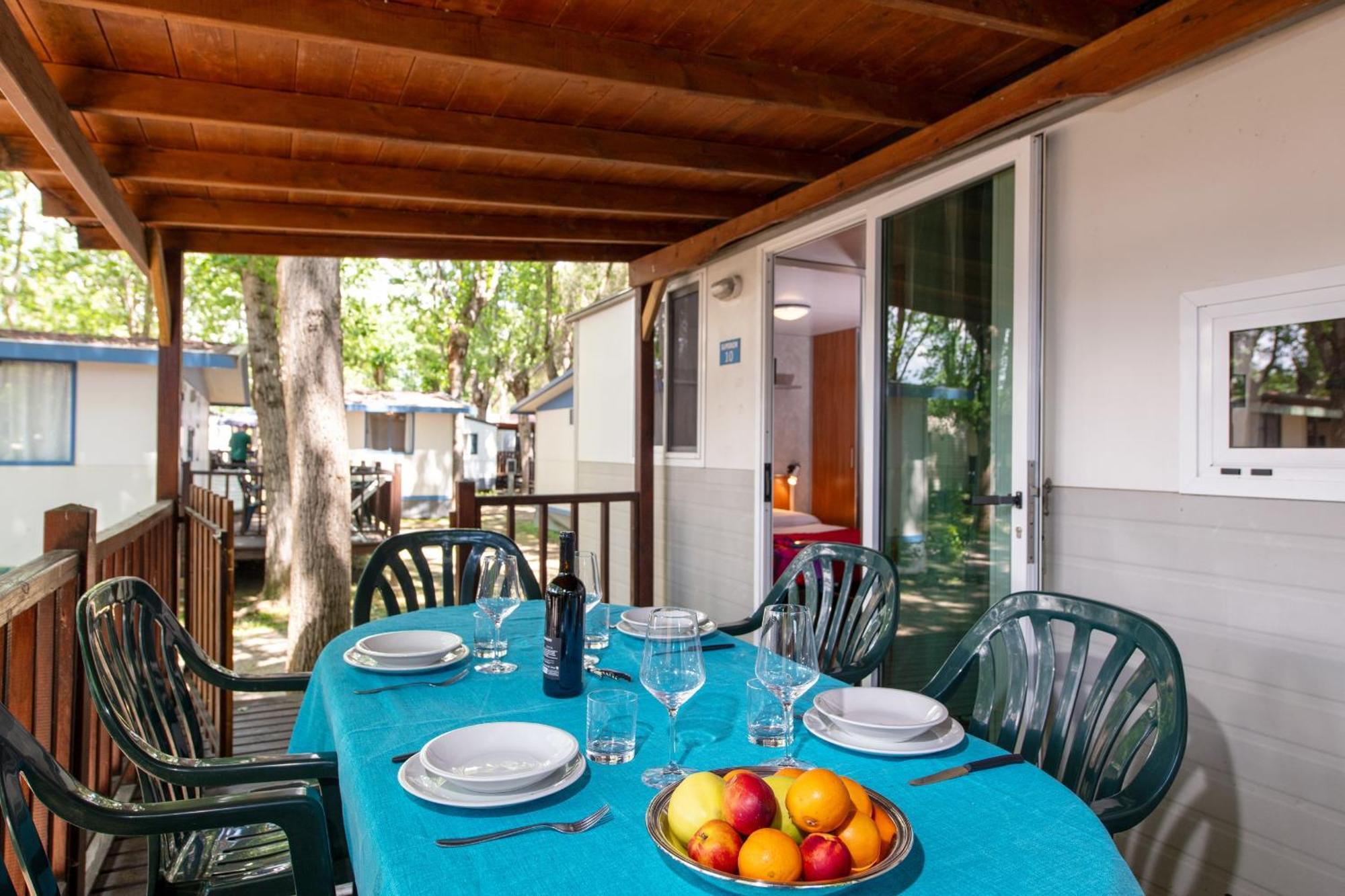 Camping Village Punta Navaccia Tuoro sul Trasimeno Exterior foto
