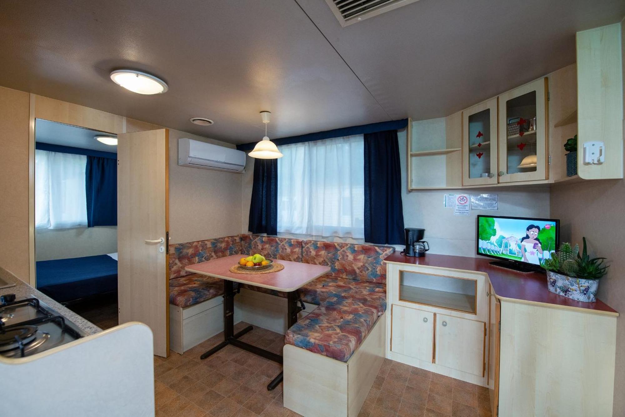 Camping Village Punta Navaccia Tuoro sul Trasimeno Exterior foto